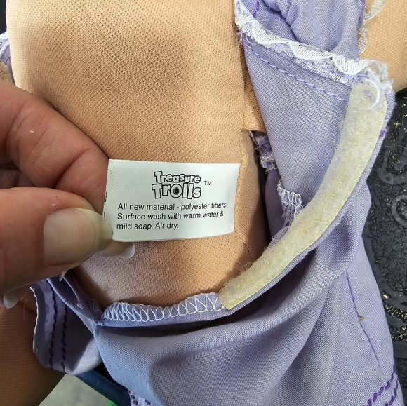 Treasure Trolls Cuddle Tots 1st Edition Yazzi - Picture 9 of 11